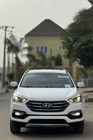 Hyundai Santa Fe 2017 White