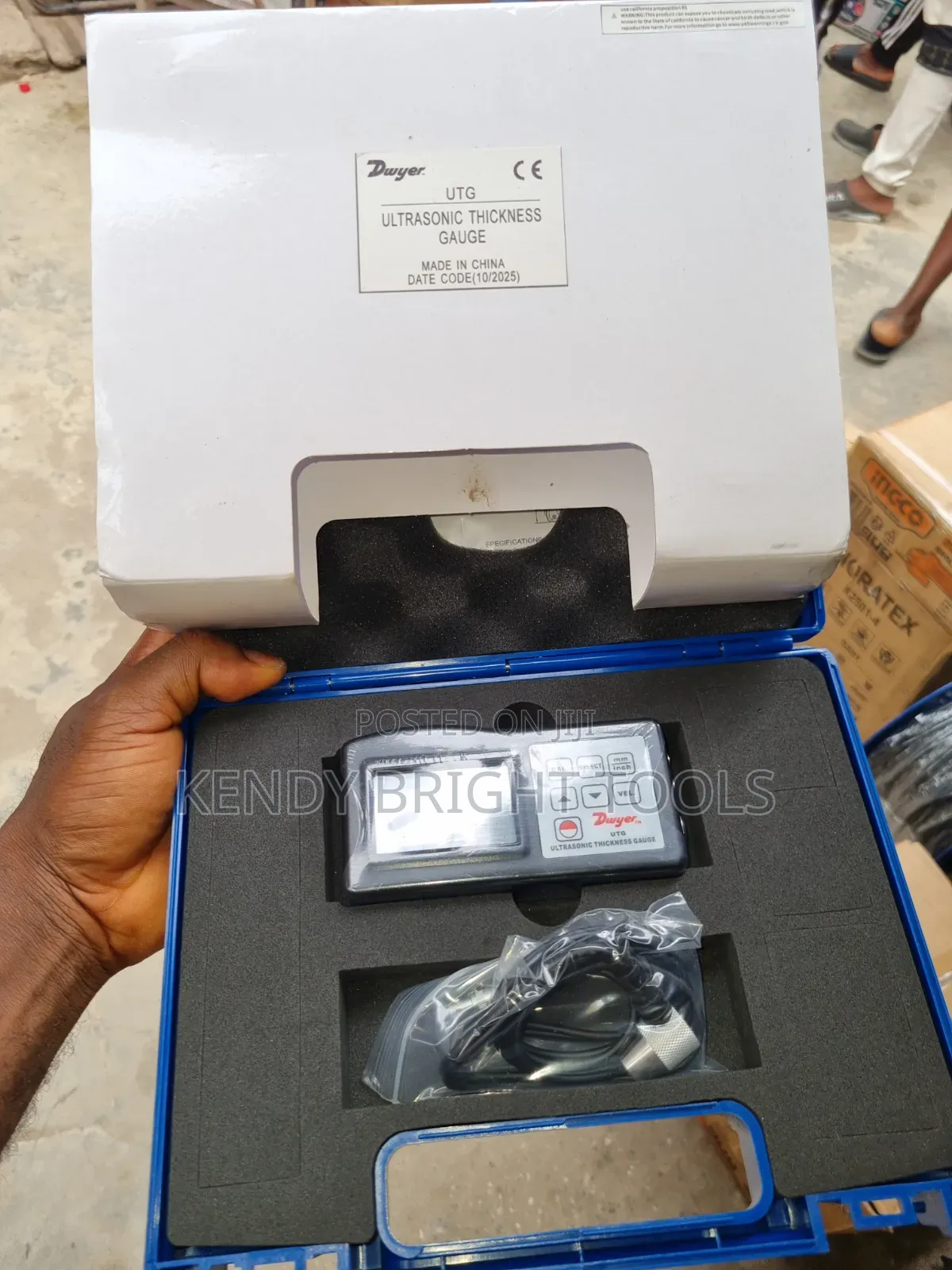 Ultrasonic Thickness Gauge