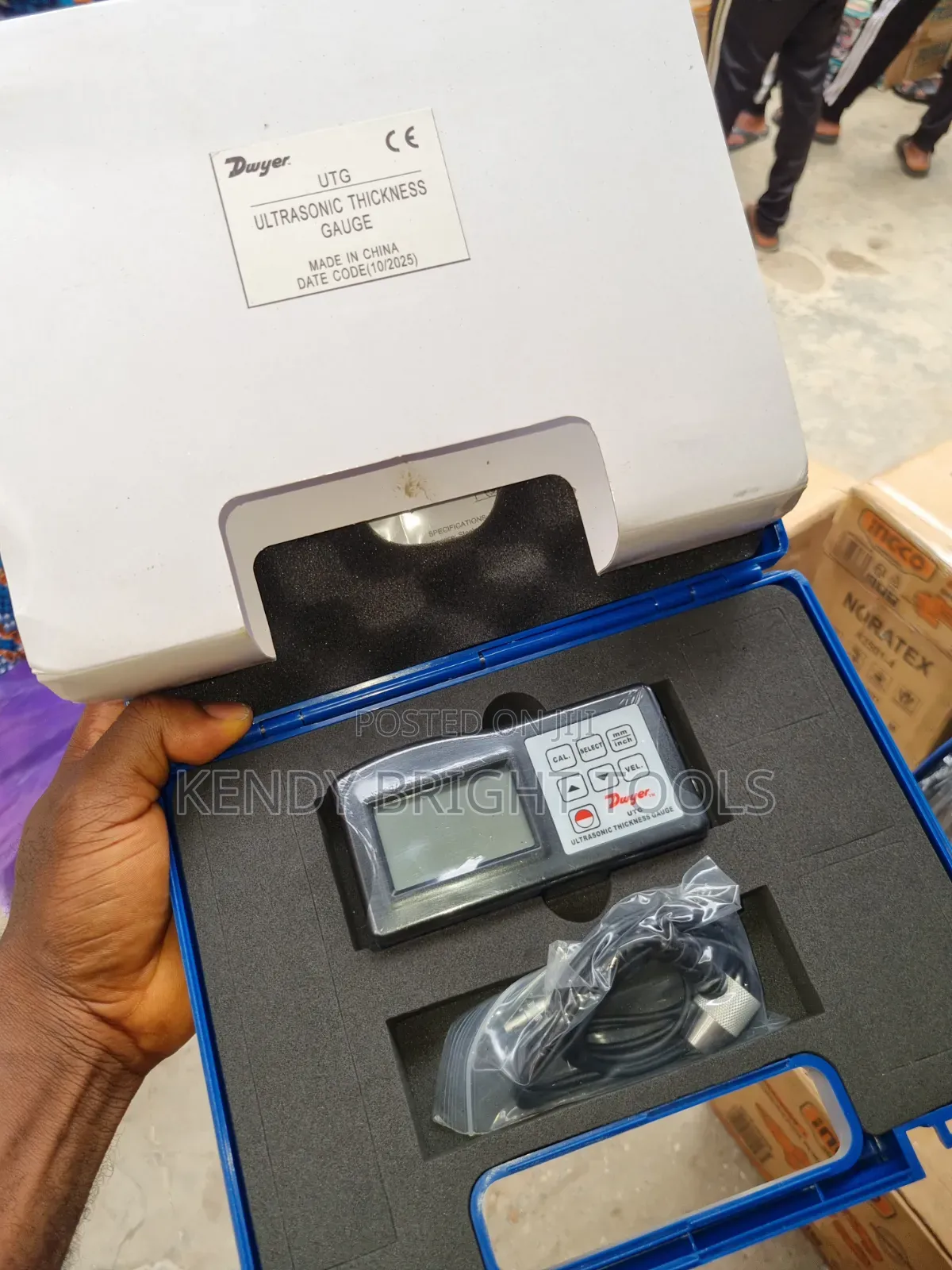 Ultrasonic Thickness Gauge