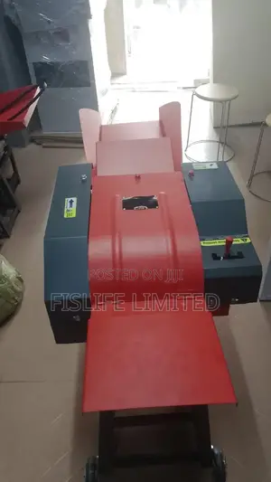 Chaff Cutter With Conveyor