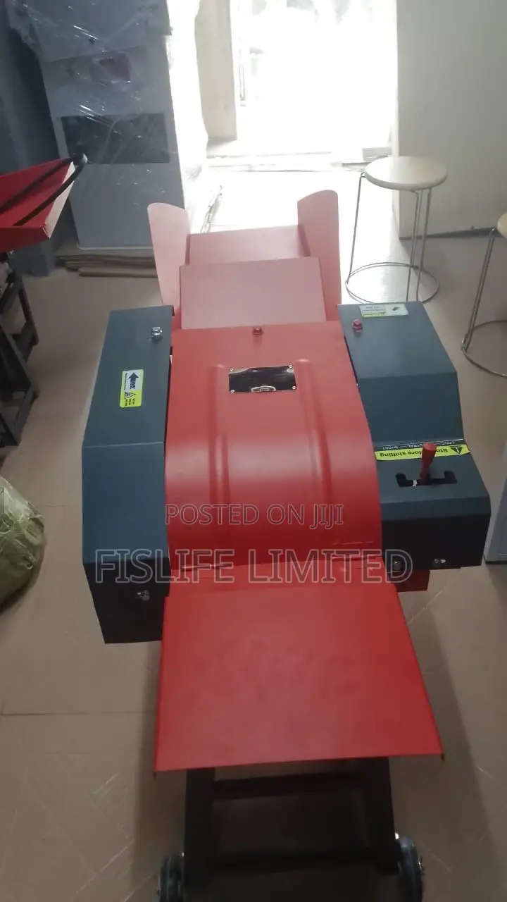 Chaff Cutter With Conveyor