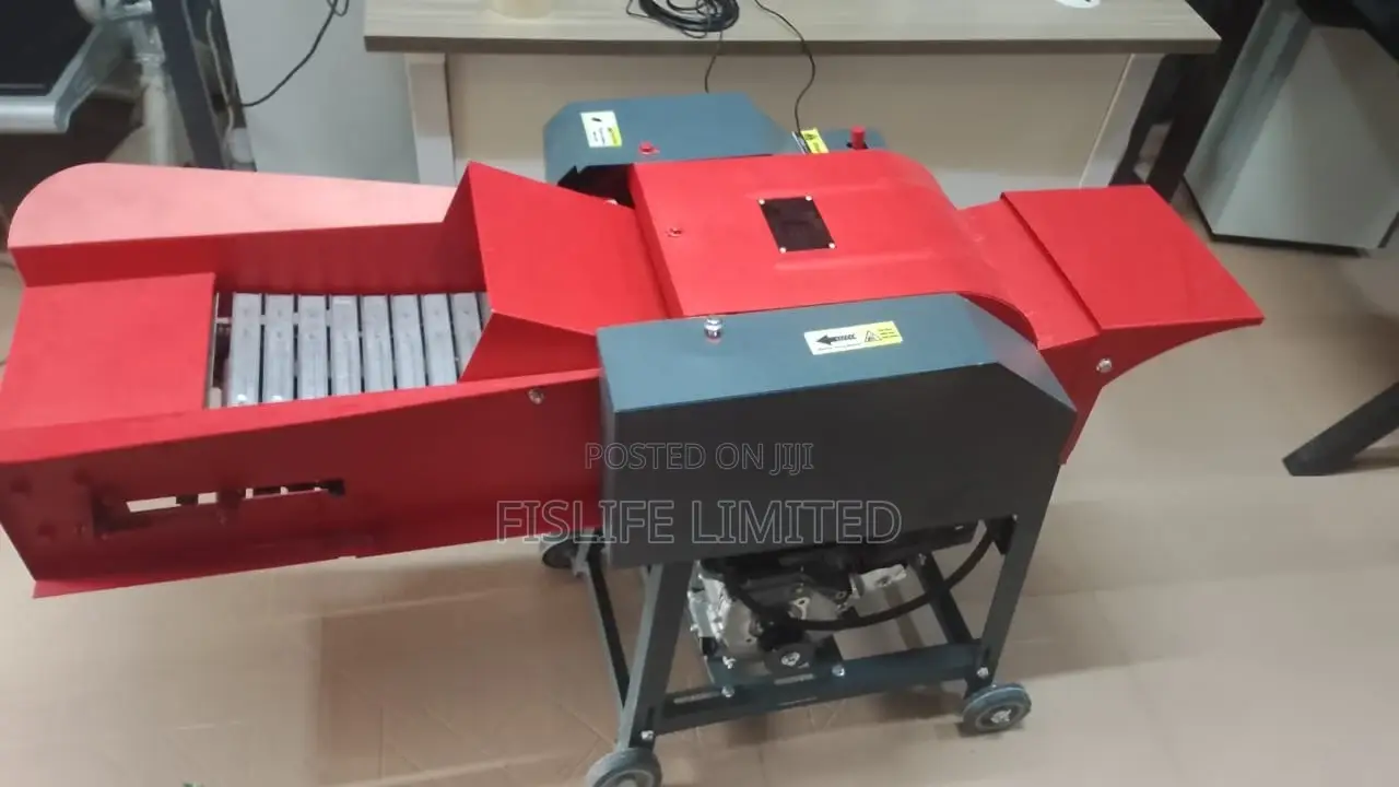 Chaff Cutter With Conveyor