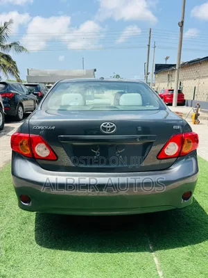 Toyota Corolla LE 4dr Sedan (1.8L 4cyl 4A) 2011 Gray
