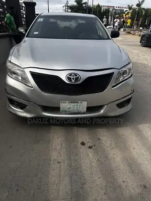 Toyota Camry 2009 Silver