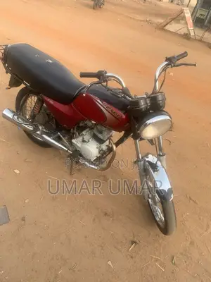 Bajaj Boxer 2019 Red