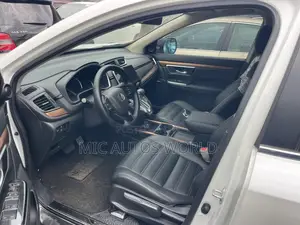 Honda CR-V 2019 White