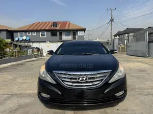 Hyundai Sonata SE Sedan FWD (2.4L 4cyl 6A) 2013 Black