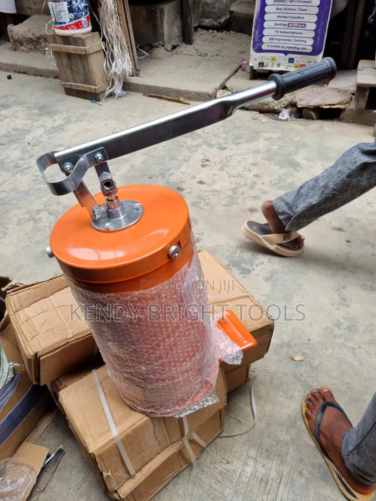 Grease Bucket 16l
