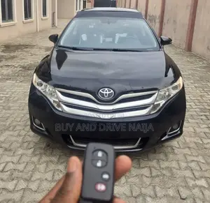 Toyota Venza XLE 2016 Black
