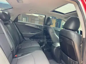 Hyundai Sonata 2011 Red