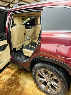 Toyota Highlander XLE V6 4x4 (3.5L 6cyl 6A) 2016 Red