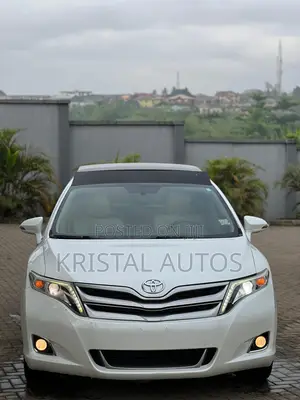 Toyota Venza Limited AWD V6 2013 White