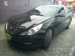 Hyundai Sonata 2010 Black