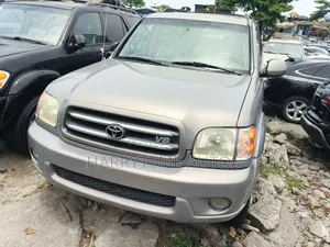 Toyota Sequoia Limited 4dr SUV (4.7L 8cyl 5A) 2005 Silver