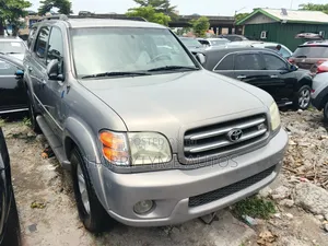 Toyota Sequoia Limited 4dr SUV (4.7L 8cyl 5A) 2005 Silver