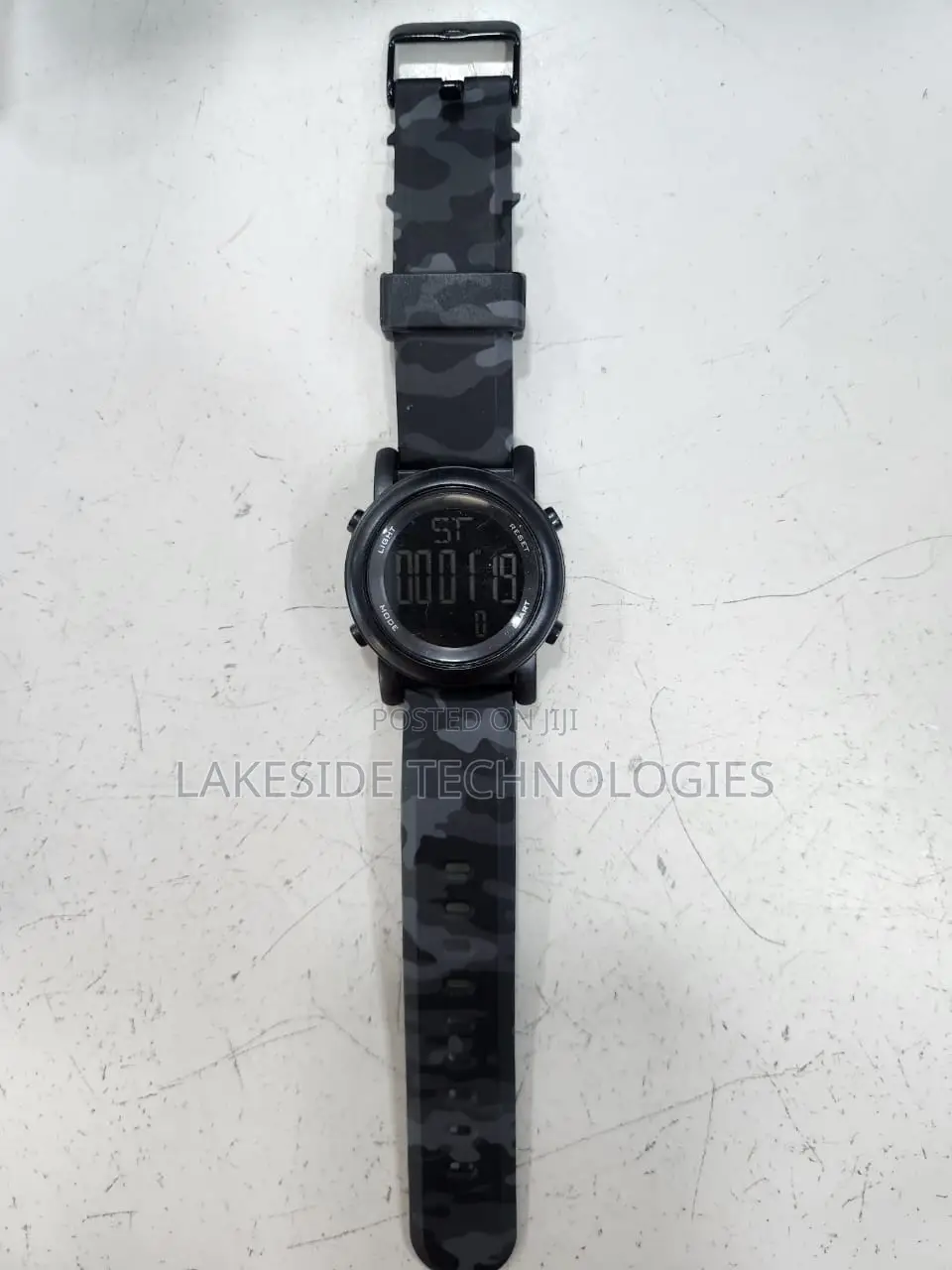 George Men's Gunmetal Case,Negative Display,Grey Camo Strap(Fmdoge030)