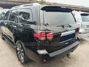 Toyota Sequoia Platinum 4x4 2018 Black