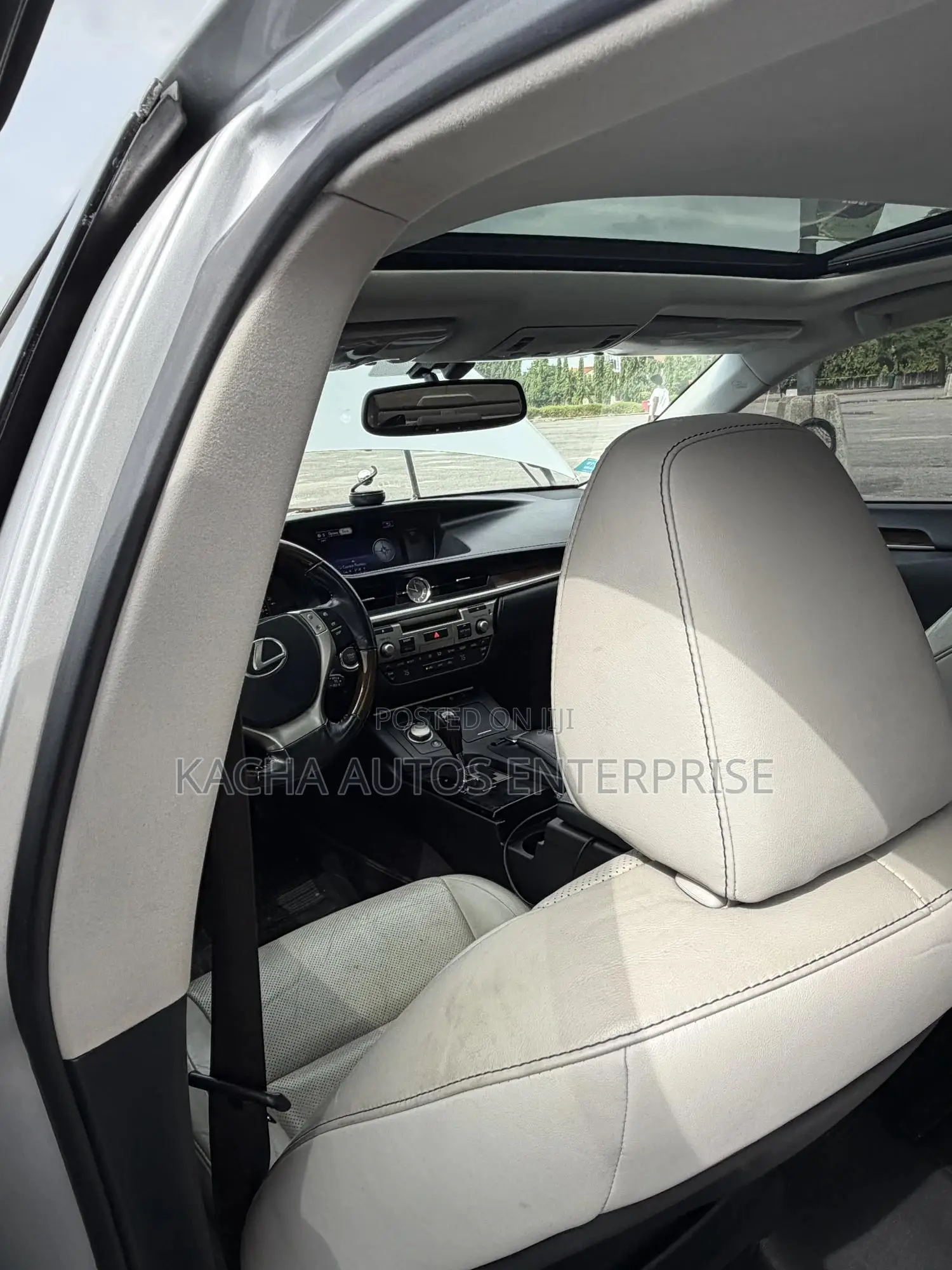 Lexus ES 2015 Silver