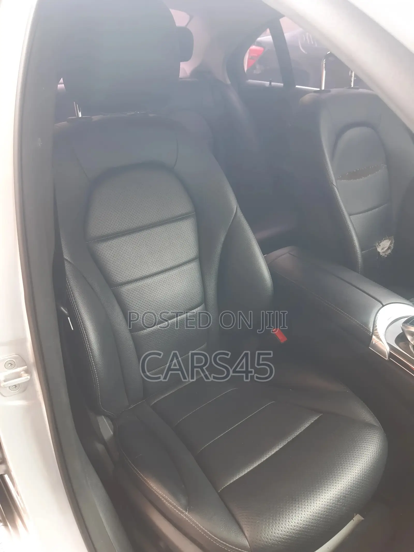 Mercedes-Benz C300 2015 Silver