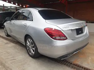 Mercedes-Benz C300 2015 Silver