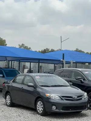 Toyota Corolla LE 4dr Sedan (1.8L 4cyl 4A) 2012 Gray