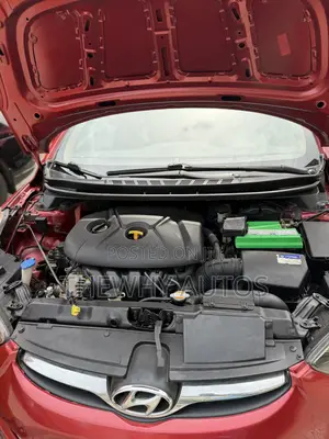 Hyundai Elantra GLS 2011 Burgundy