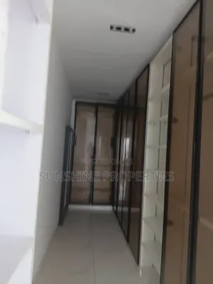 5bdrm Duplex in Lekki Expressway for sale