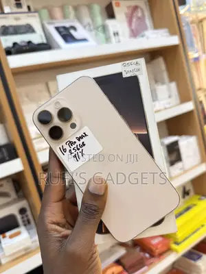Apple iPhone 16 Pro Max 256 GB Gold