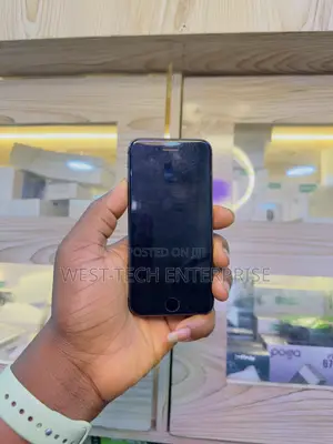 Apple iPhone 8 64 GB Black