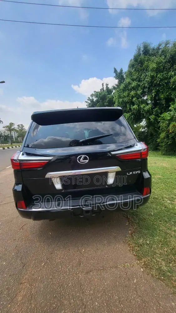 Lexus LX 2017 Black