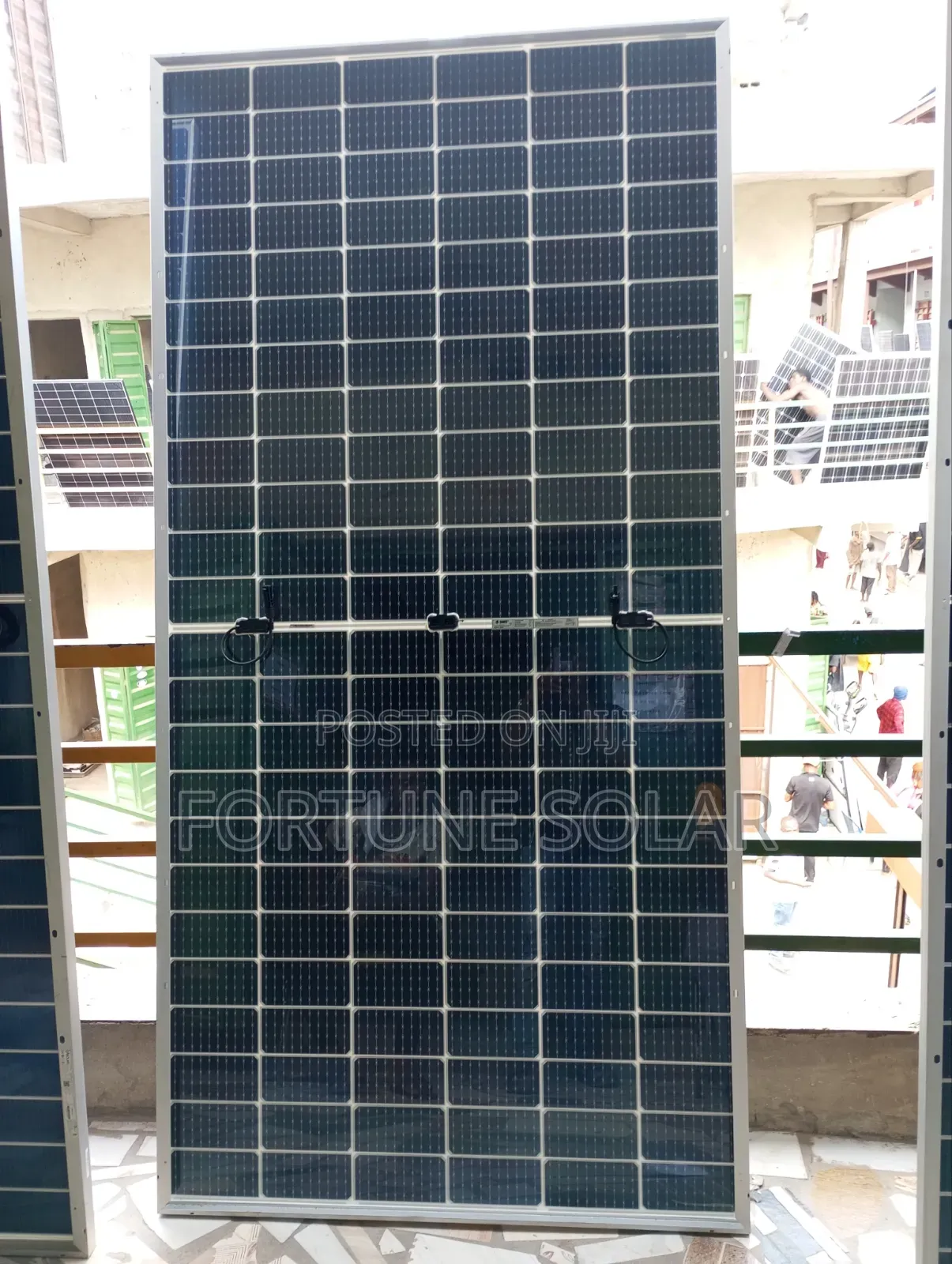 New 600w Solar Panel Bifacial 144 Cell 2 Phase