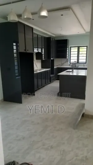 Urbane Kitchen Cabinets