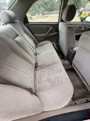 Toyota Camry 2000 Blue