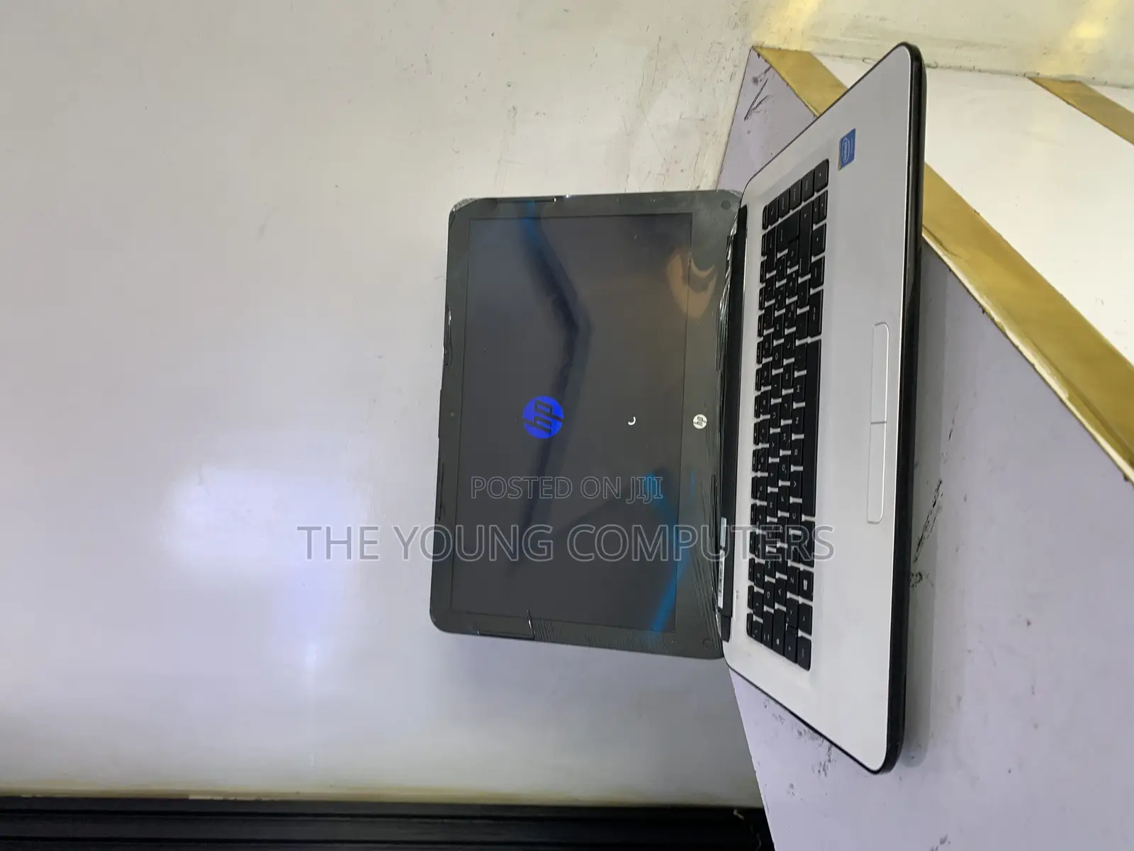 Laptop HP 14S 2GB Intel Celeron eMMC 32GB