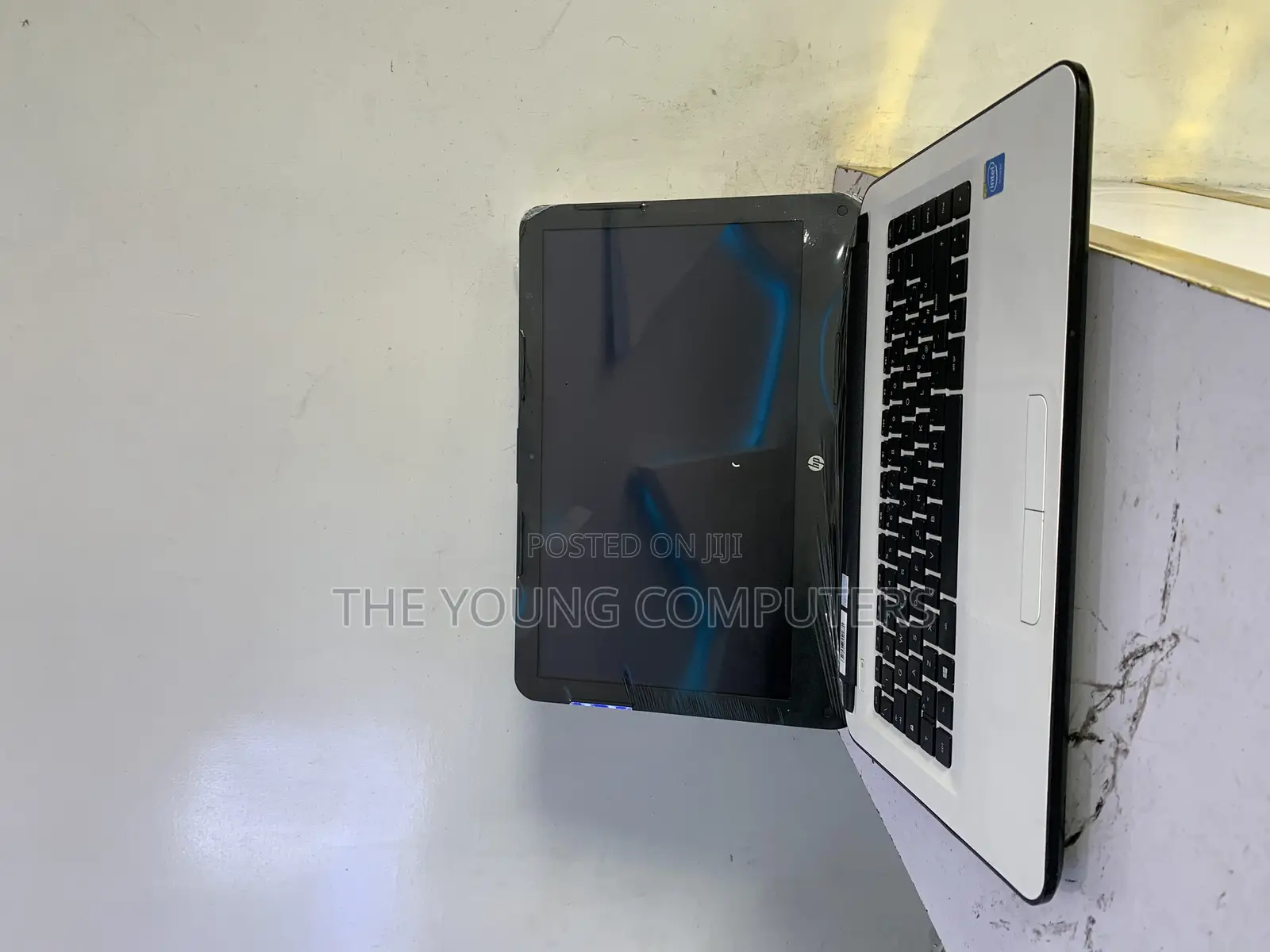 Laptop HP 14S 2GB Intel Celeron eMMC 32GB