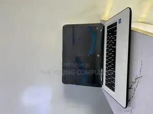 Laptop HP 14S 2GB Intel Celeron eMMC 32GB
