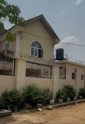 4bdrm Duplex in Progressive Estate, Ibadan for rent