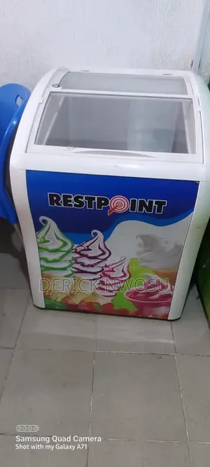 Ice Cream Showcase Fridge