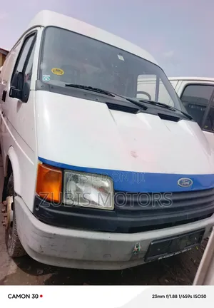 Ford Transit 2000 White