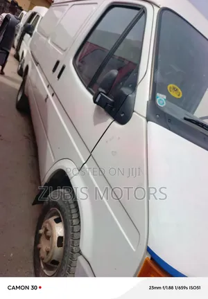 Ford Transit 2000 White