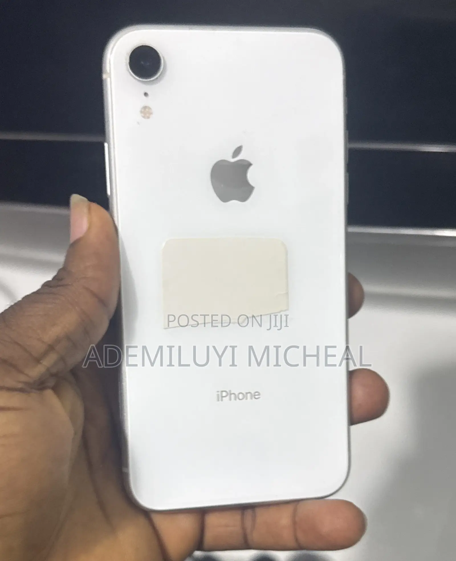 Apple iPhone XR 64 GB White