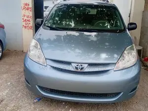 Toyota Sienna 2009 Blue