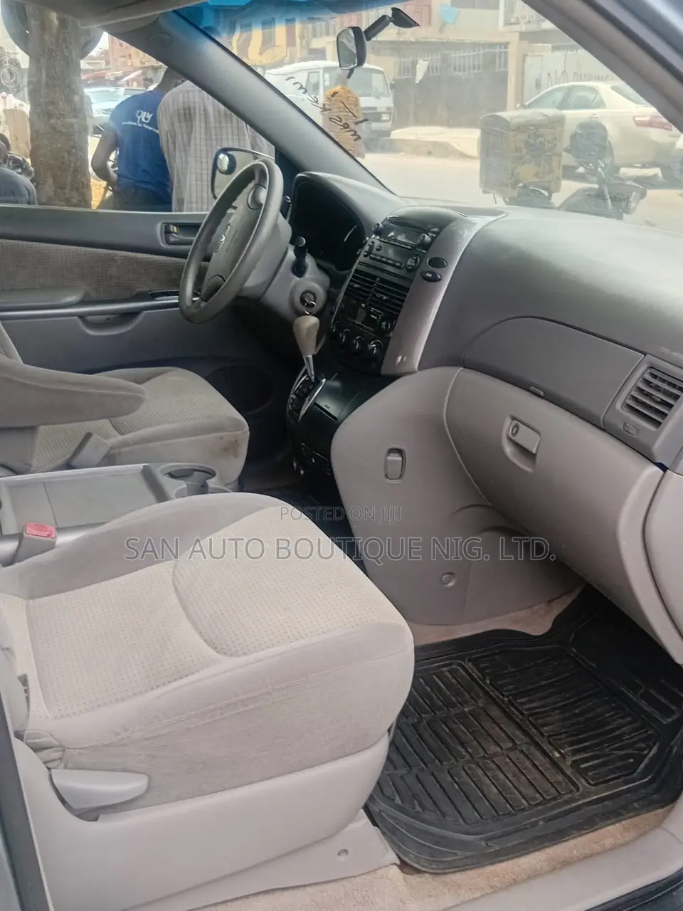 Toyota Sienna 2009 Blue