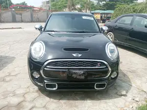 Mini Cooper 2015 Black