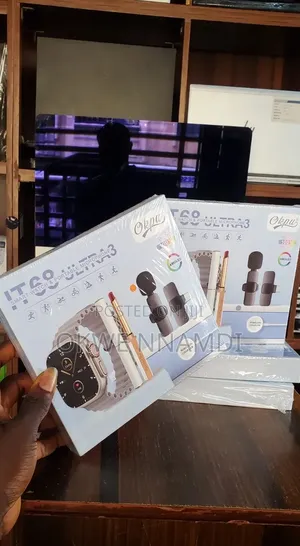 It68 Ultra 3 Smart Watch and Portable Microphone