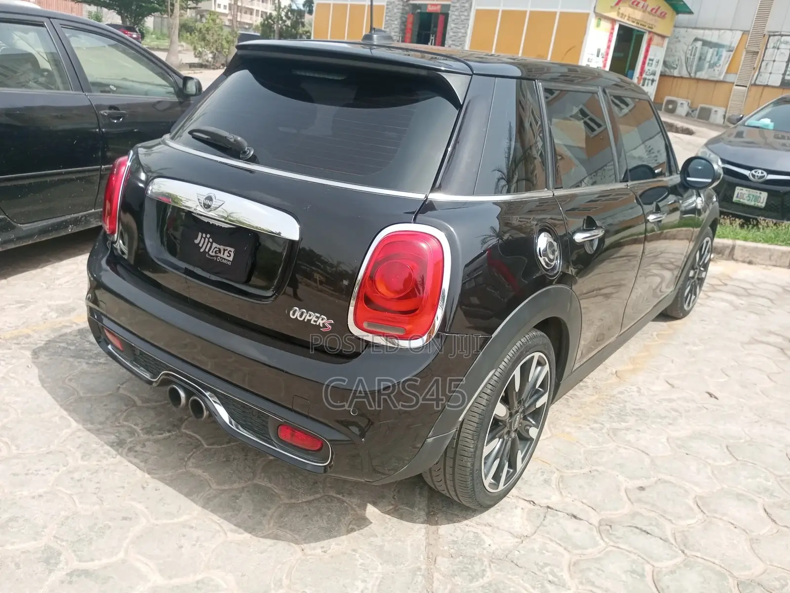 Mini Cooper 2015 Black