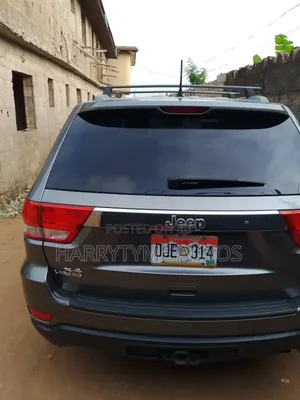 Jeep Cherokee 2011 Brown