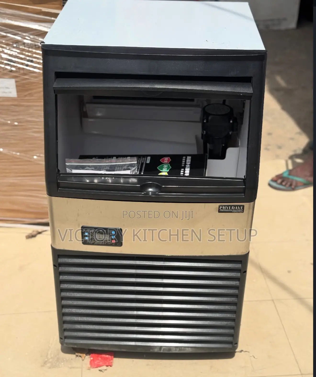 91 Cubes Ice Maker
