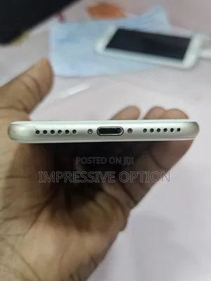 Apple iPhone 7 32 GB Silver