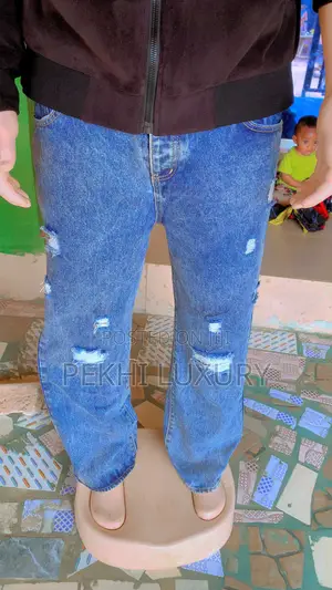 Baggy Jeans Available